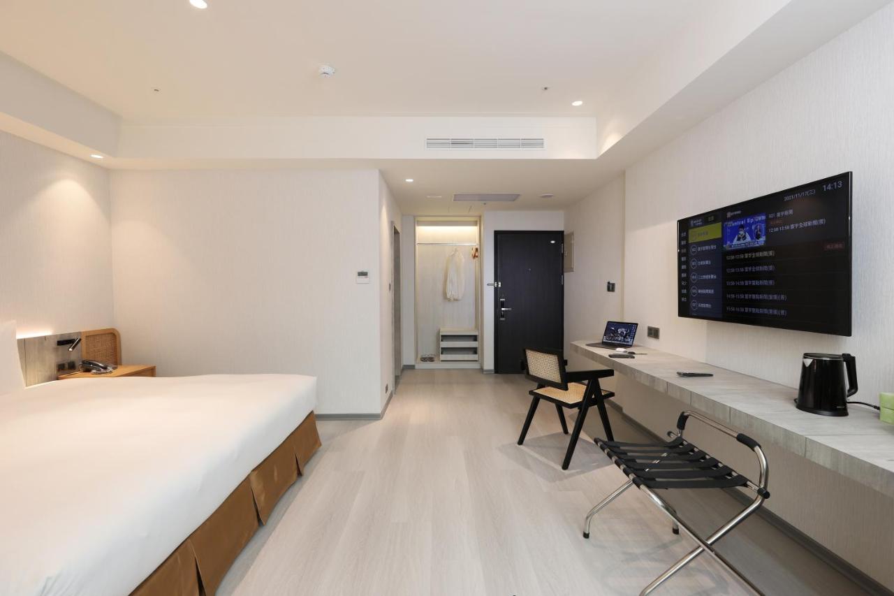 Dahu Park 4* Taipei